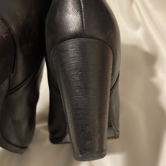 Joie Ankle Bootie Size 39 Size 9 US